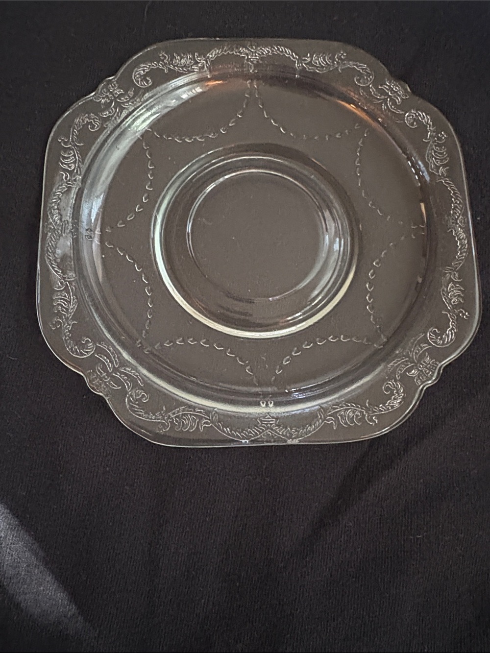 Vintage Indiana Glass Clear  Decorative Saucer -  Scalloped Edge - Picture 8 of 10